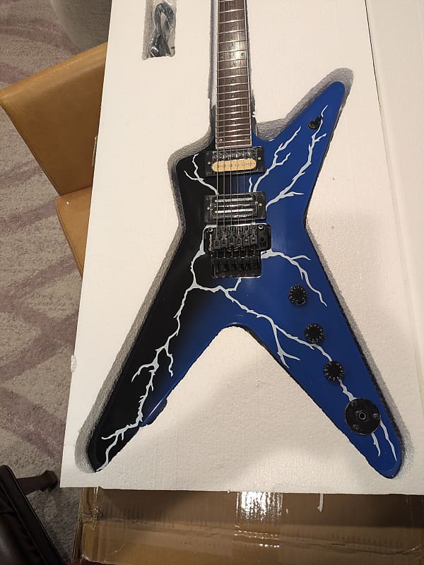 Firefly FFVX Dean-style Dimebag Darrell ML - Dime from Hell
